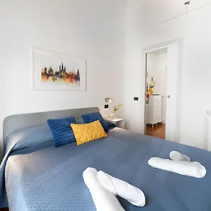Nido Milanese - Bocconi, Navigli, Duomo , Milano Italia